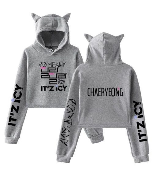 Itzy Chaeryeong Cropped Hoodie #1