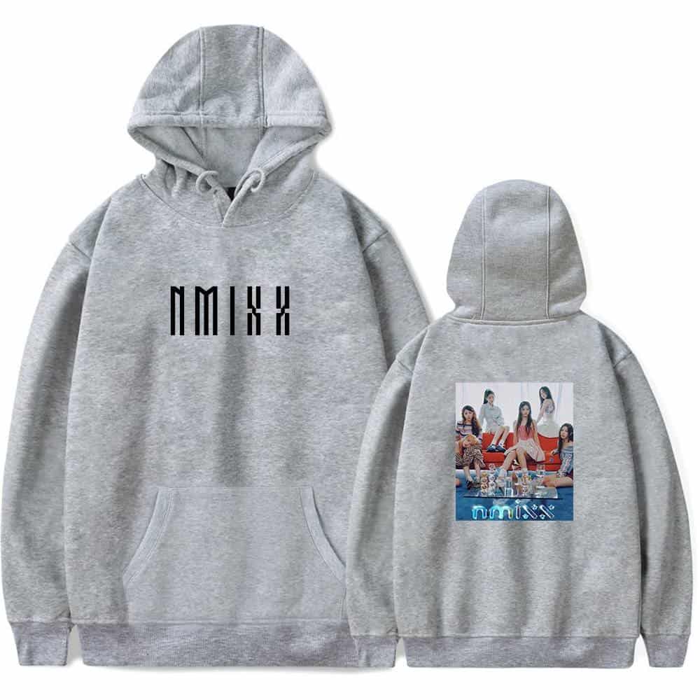 Stylish grey hoodie featuring the girl group NMIXX with a back photo and a front logo design, perfect for K-pop fans and Justin Bieber swag merch enthusiasts.